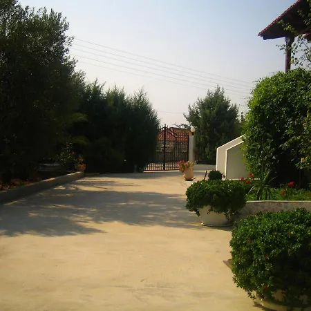 Селска къща за гости In Olive Grove - Геракини